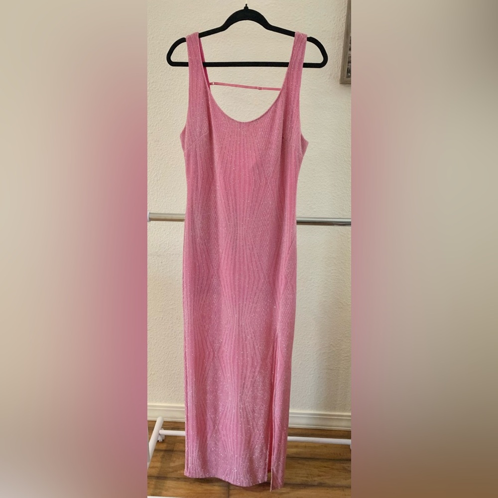 Long Sleeveless Pink  Dress